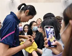 Karsa重返赛场，重要助攻首场状态出色，公牛观众沸腾！