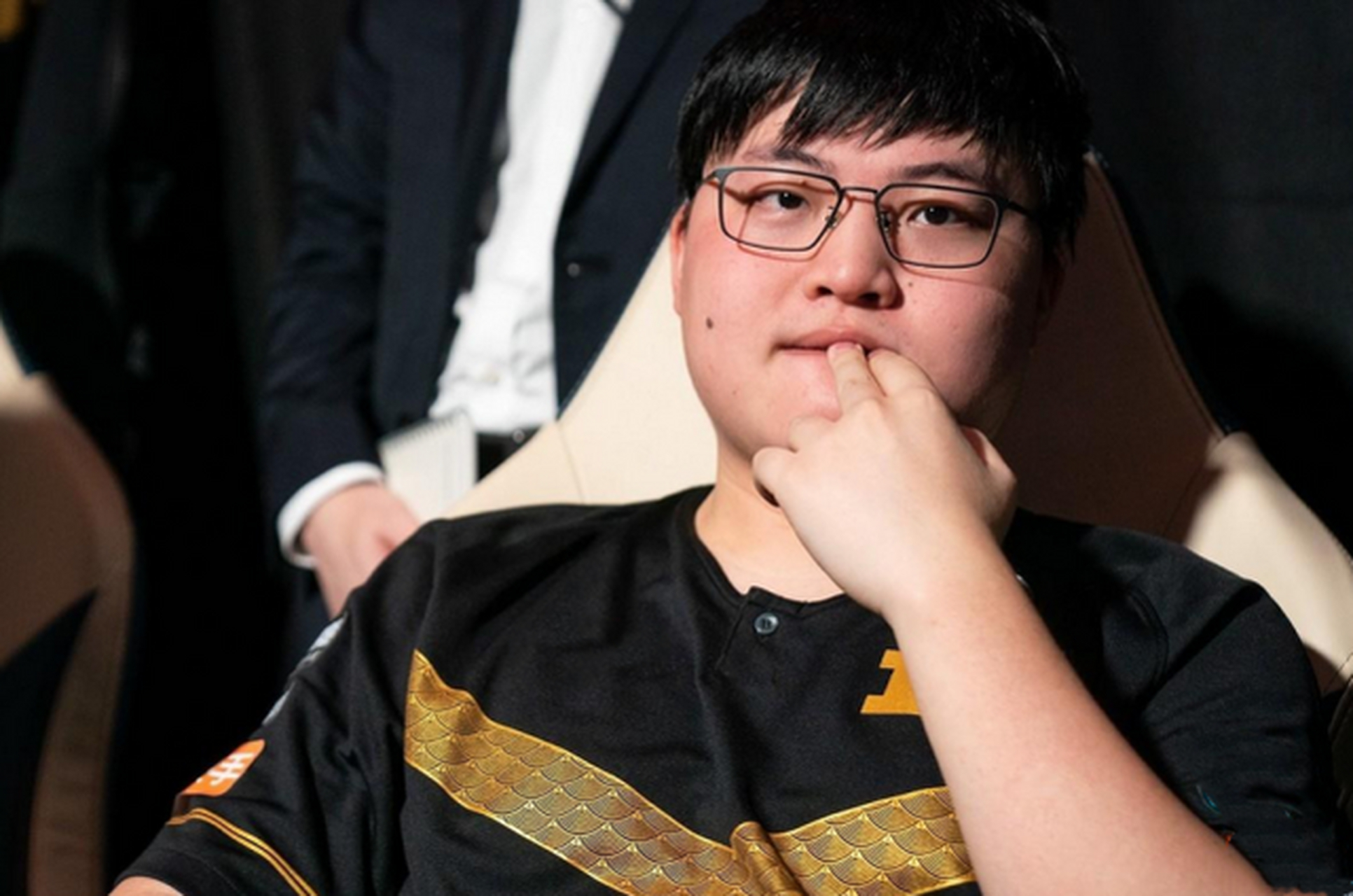 Uzi新星重要助攻表现突出，RNG前途光明！