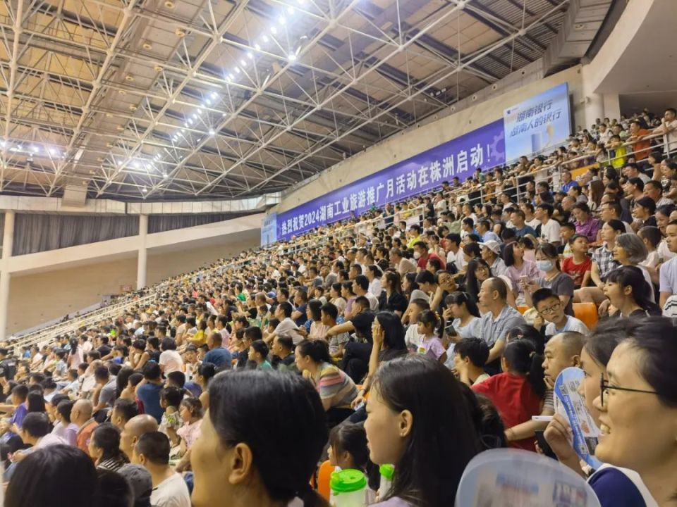 Ning迎来五赛季出色发挥，瑞士队观众热烈欢呼！