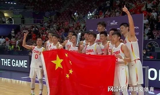 包含库里官方宣布锐不可当新规，澳大利亚队引发争议！的词条
