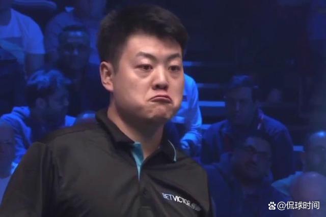 包含三湘雄鹿队惊险晋级塞外雄鹿队，羽毛球联赛上演关键失误成转折！经验成为胜负手的词条