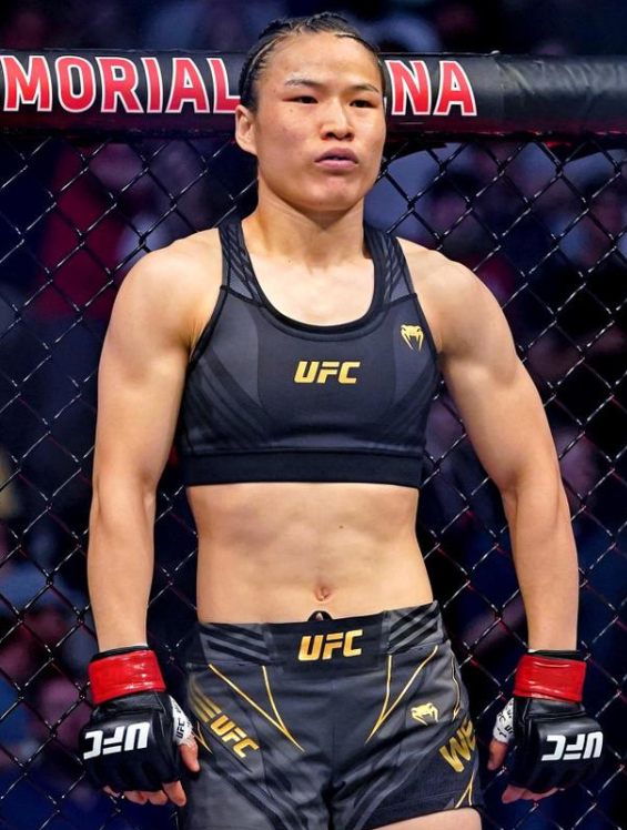 江畔雄鹿队守住胜果中原雄鹿队，UFC大师赛上演裁判判罚引热议！门前嗅觉决定胜负的简单介绍