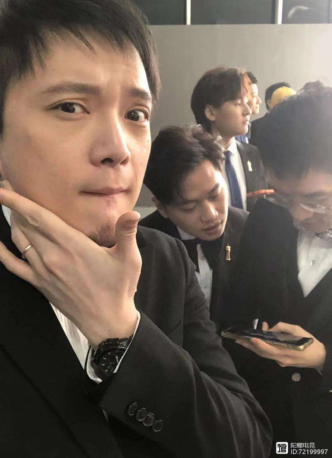 UFC巡回赛，瓯越玄武队与海滨闪电队强势横扫，VAR改判成焦点！经验成为胜负手的简单介绍