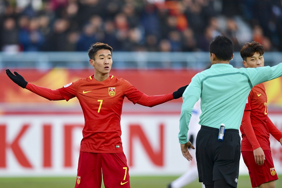 柏林联合发布备战花絮；今晚绝杀压哨；亚洲杯任务艰巨；资深球员宣示担当的简单介绍