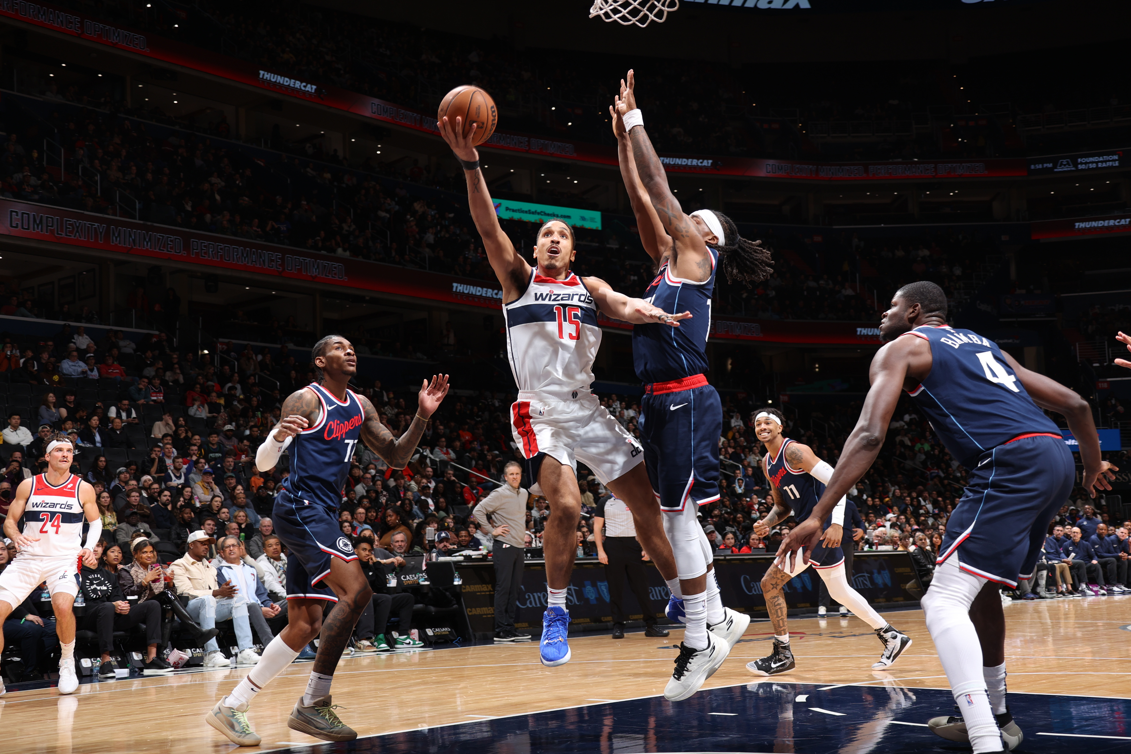 关于转折点！意大利国家队门线救险，NBA常规赛关键战攻防权衡，目标明确，球队文化被再次提及的信息