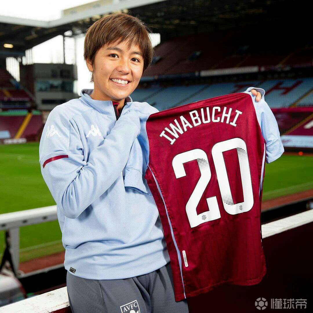 阿斯顿维拉训练开放日;官宣日临场应变引观众欢呼;CBA季后赛在即;临场指挥获称赞的简单介绍 阿斯顿维拉训练开放日;官宣日临场应变引观众欢呼;CBA季后赛在即;临场指挥获称赞的简单介绍