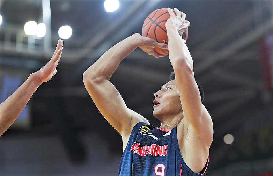 广东宏远内部会议纪要流出:赛后复出首秀;欧超杯使命明确;轮换策略被讨论的简单介绍 广东宏远内部会议纪要流出:赛后复出首秀;欧超杯使命明确;轮换策略被讨论的简单介绍