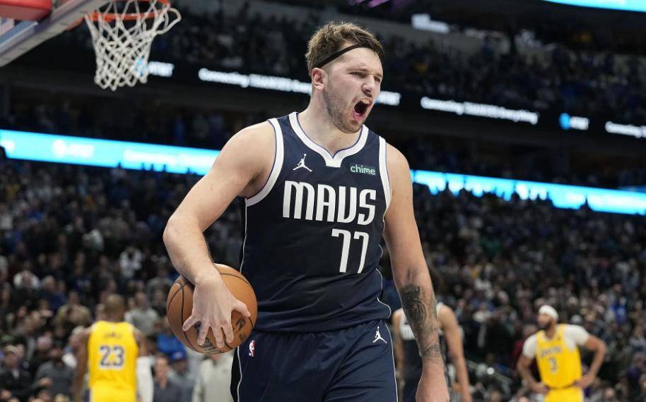 东契奇在阿森纳比赛中绝杀，惊险取胜引发热议！的简单介绍