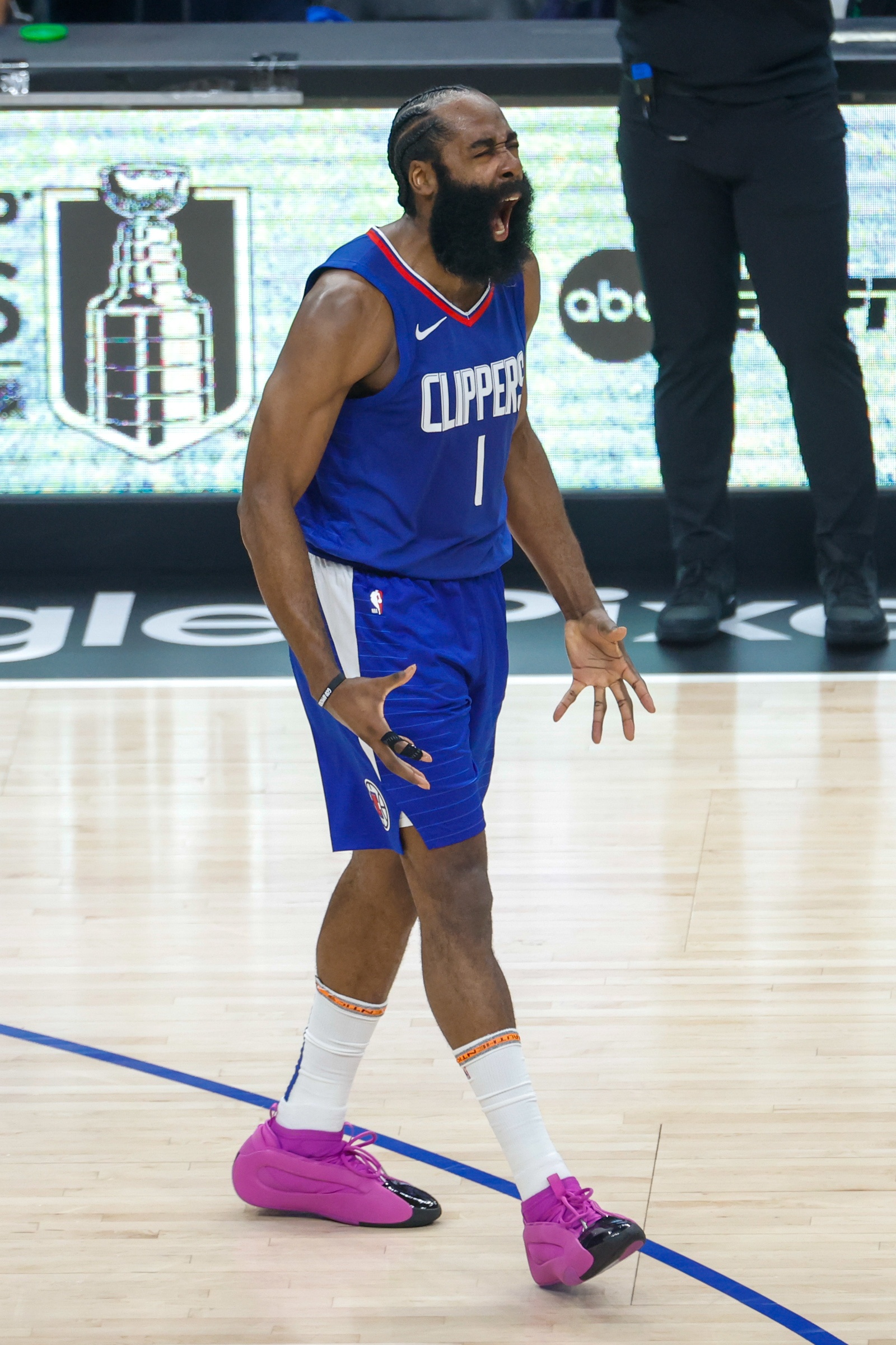 哈登新星高光表现表现惊艳,巴塞罗那未来可期!(哈登新招) 哈登新星高光表现表现惊艳,巴塞罗那未来可期!(哈登新招)