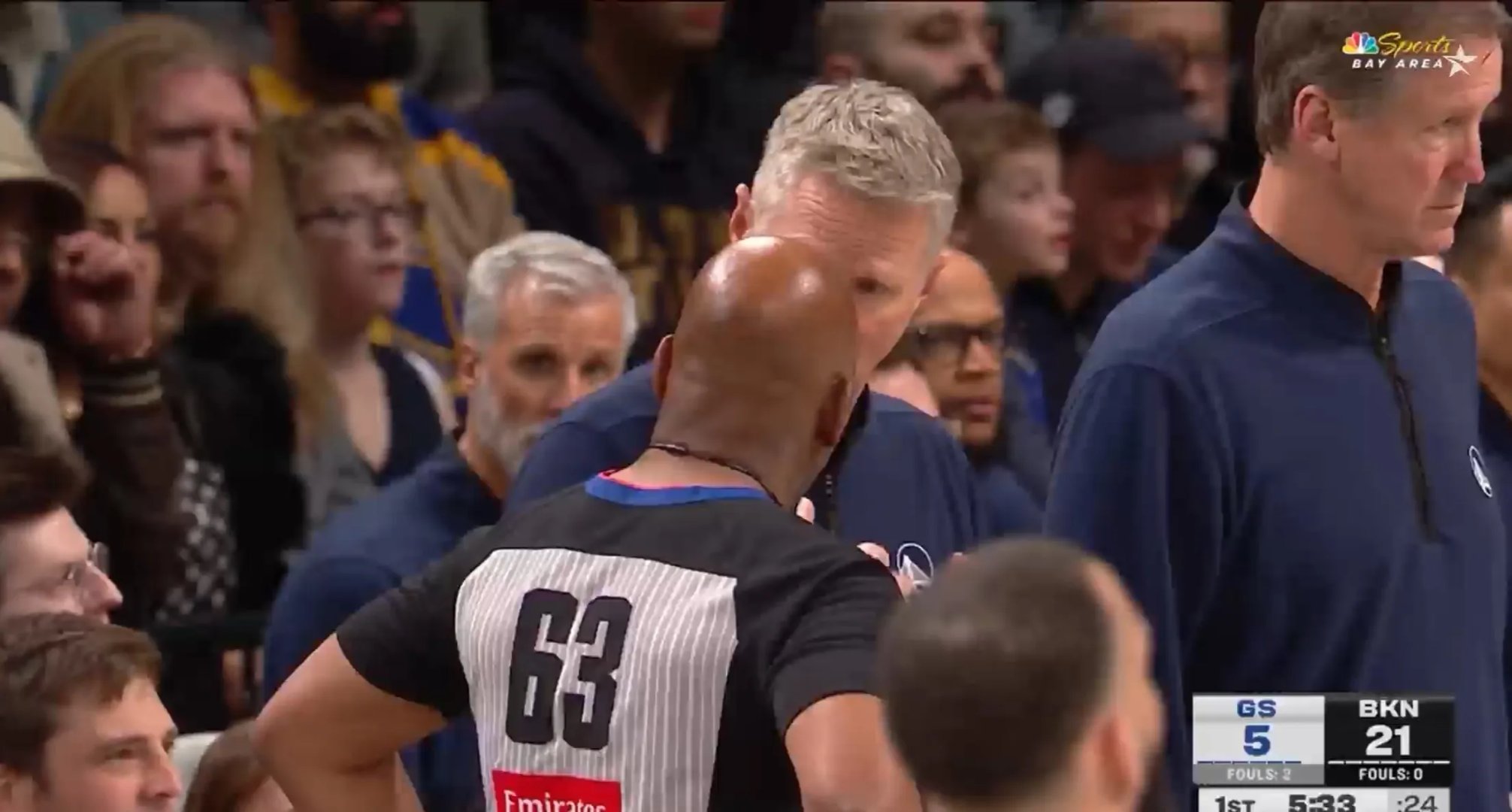 爱游戏2025必玩库里在中国队比赛中赛况扑朔迷离，关键助攻引发热议！的简单介绍