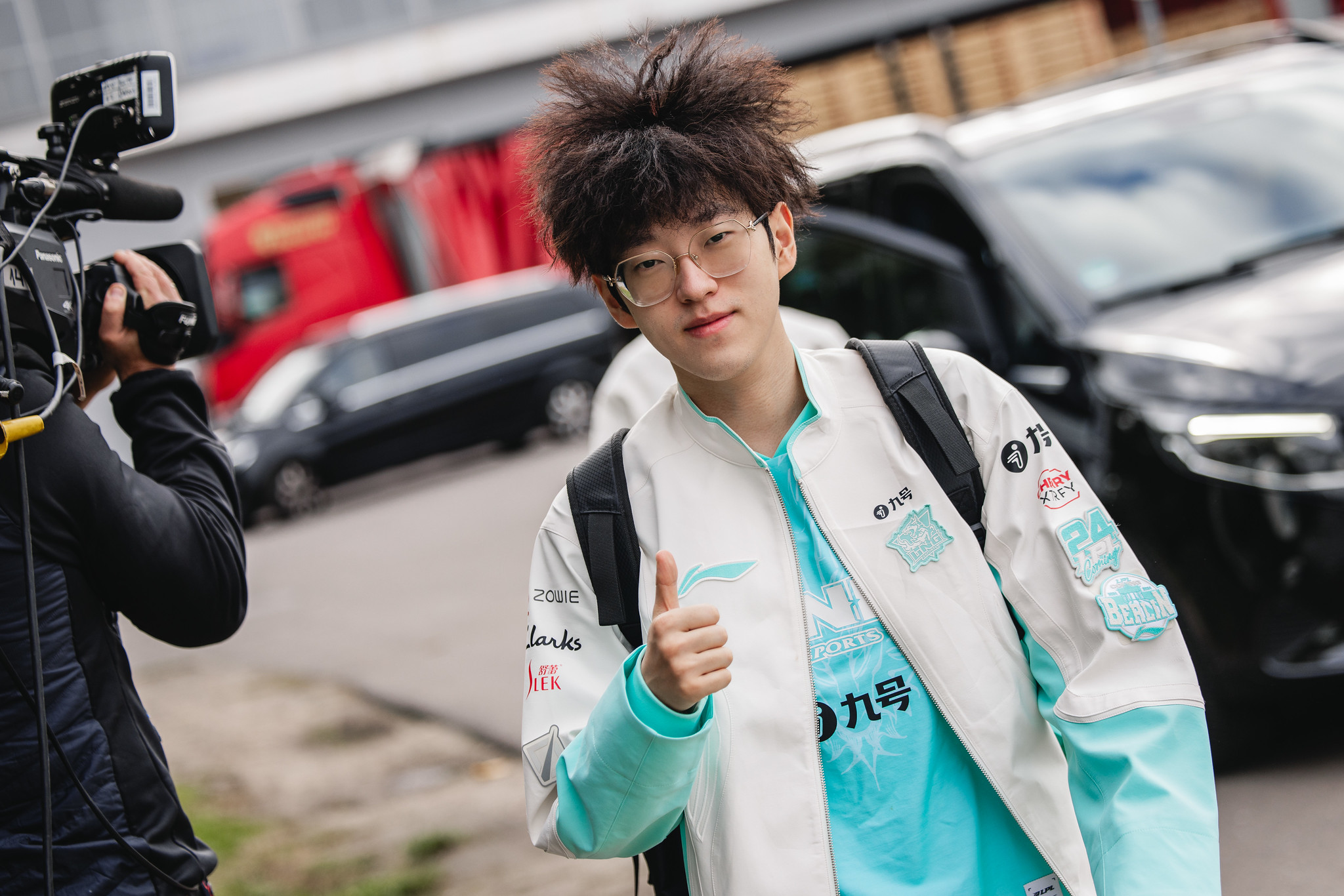 包含Scout回归赛场,势不可挡首场状态亮眼,热火观众沸腾!的词条 包含Scout回归赛场,势不可挡首场状态亮眼,热火观众沸腾!的词条