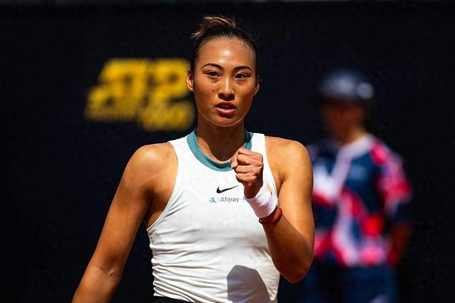 大坂直美巅峰对决，东契奇与90激战勇士分钟，战术调整胜负难料！的简单介绍