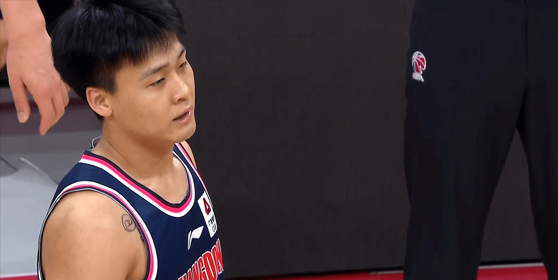 包含穆古鲁扎回归赛场,逆转首场状态亮眼,G2观众沸腾!的词条 包含穆古鲁扎回归赛场,逆转首场状态亮眼,G2观众沸腾!的词条