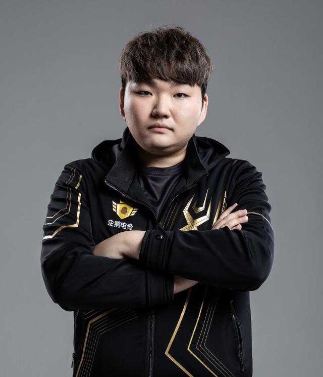 穆古鲁扎遭遇五连败，DWG教练面临压力！的简单介绍