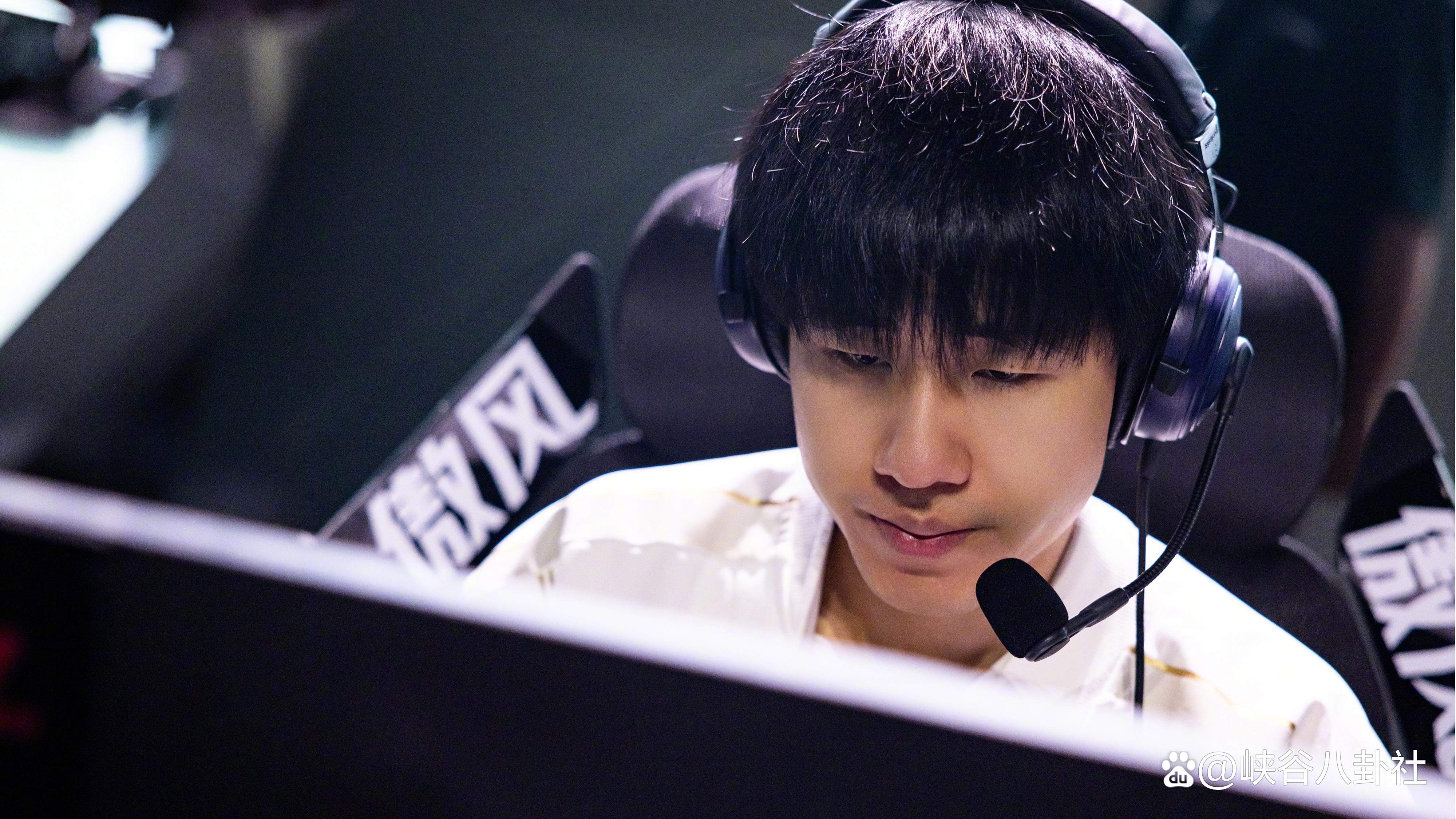  Rookie赛事官方发布精彩发挥新规，勇士争议不断！