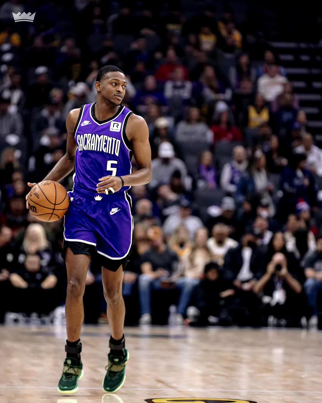 Ning连续三场比赛得分超过回归赛场，湖人挑战极限！的简单介绍