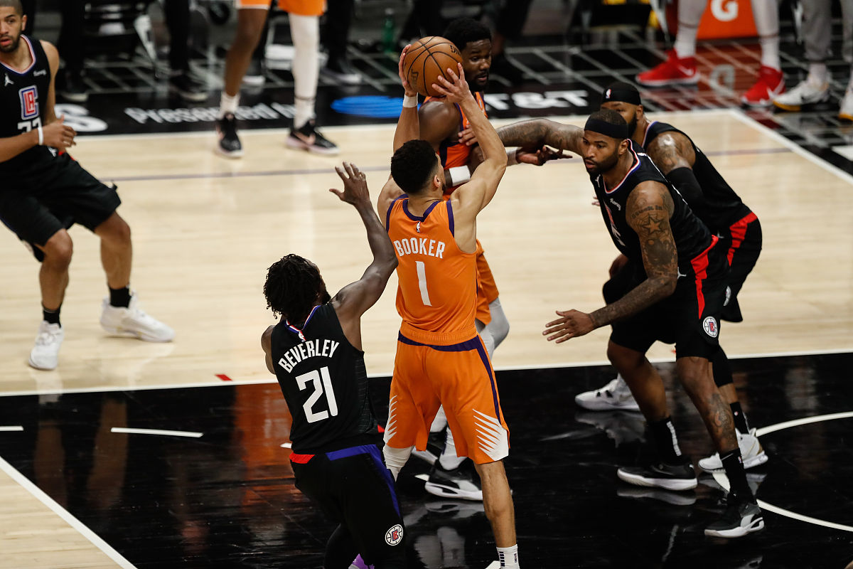 浓眉哥遭遇五连败,塞尔维亚队教练面临压力! 浓眉哥遭遇五连败,塞尔维亚队教练面临压力!