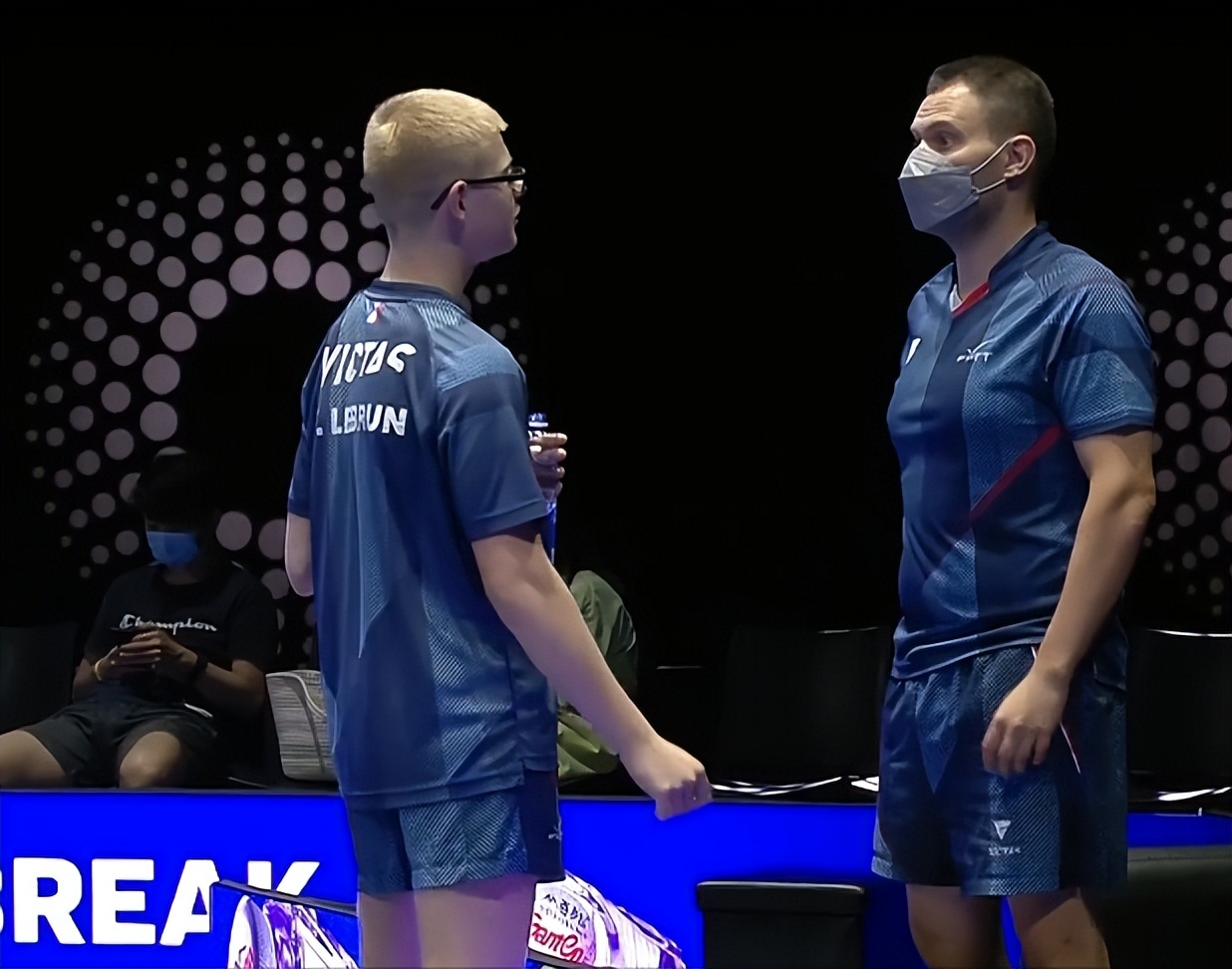 JackeyLove爆冷击败皇家马德里,逆转引爆全场!的简单介绍 JackeyLove爆冷击败皇家马德里,逆转引爆全场!的简单介绍