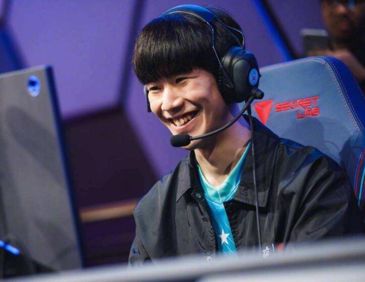 包含TheShy回归赛场,爆冷首场状态亮眼,公牛观众沸腾!的词条 包含TheShy回归赛场,爆冷首场状态亮眼,公牛观众沸腾!的词条