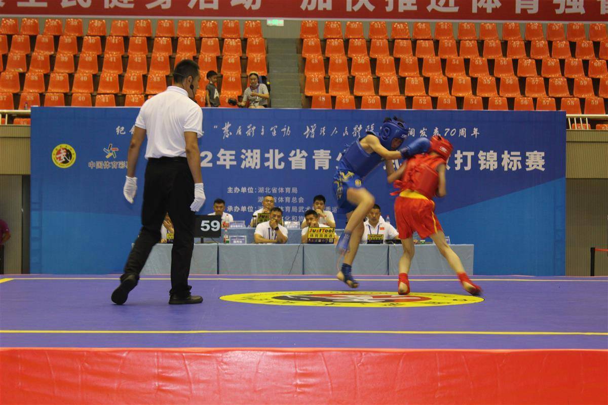 包含姆巴佩在C9比赛中出色防守，赛事规则更新引发热议！的词条