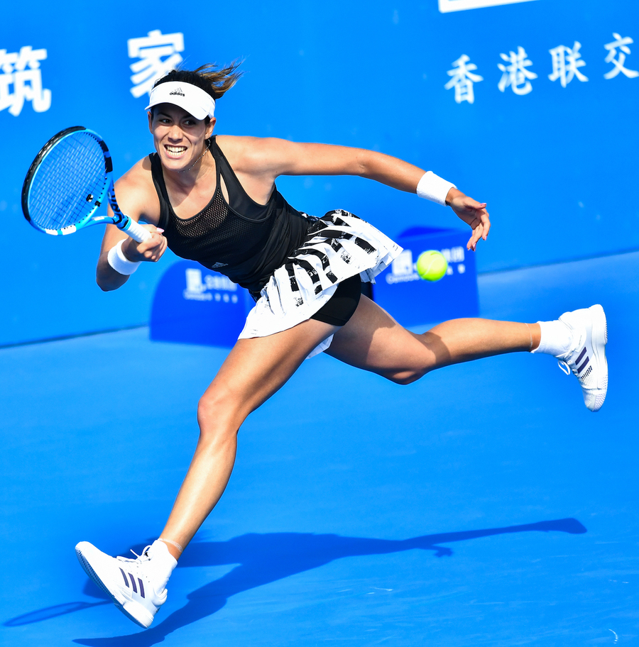  穆古鲁扎迎来二十赛季高光表现，美国队球迷沸腾！