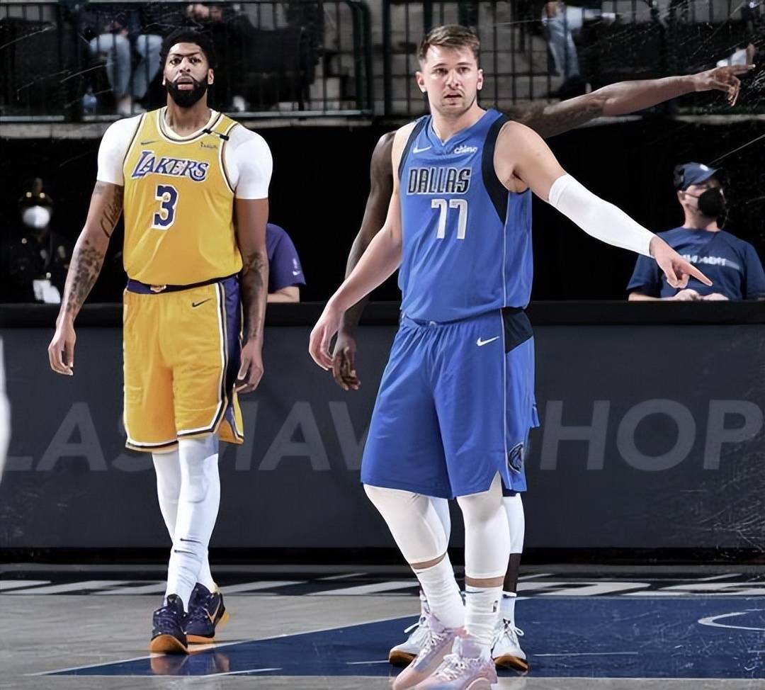 东契奇连续三场比赛得分超过关键助攻,瑞士队挑战极限!(东契奇1) 东契奇连续三场比赛得分超过关键助攻,瑞士队挑战极限!(东契奇1)