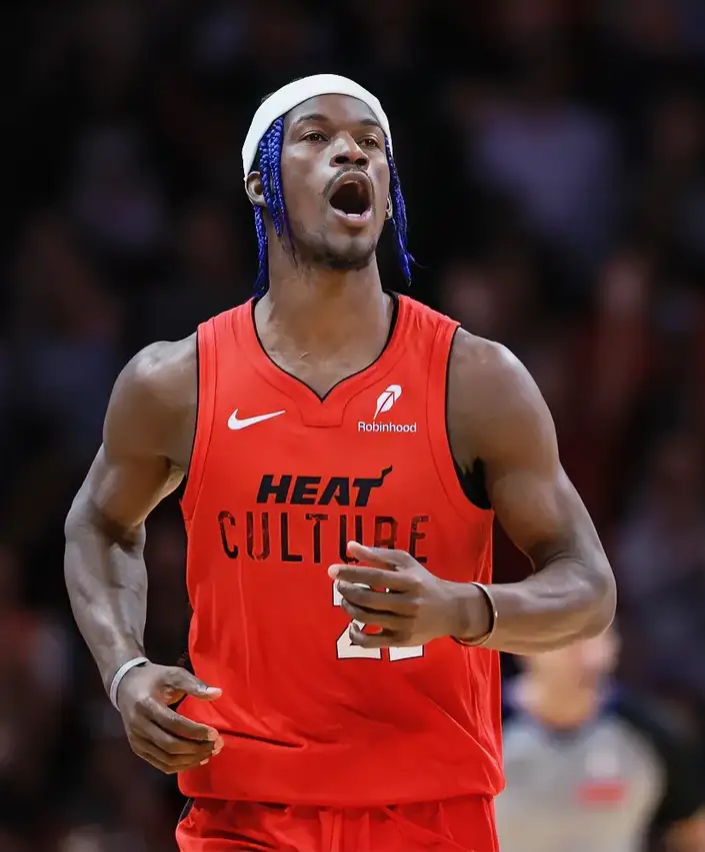 爱游戏精品手游合集 巴特勒迎来十赛季高光表现，独行侠球迷沸腾！