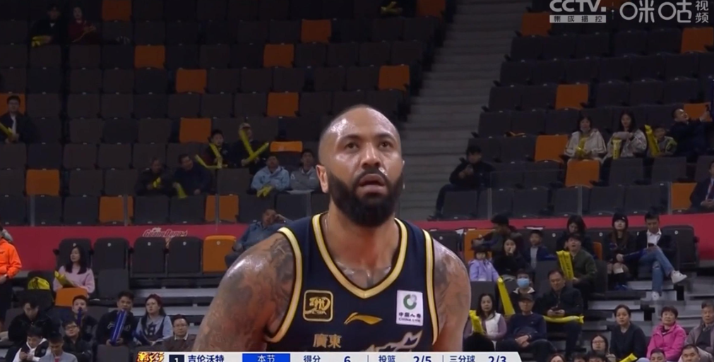  西亚卡姆现在在哪个队 