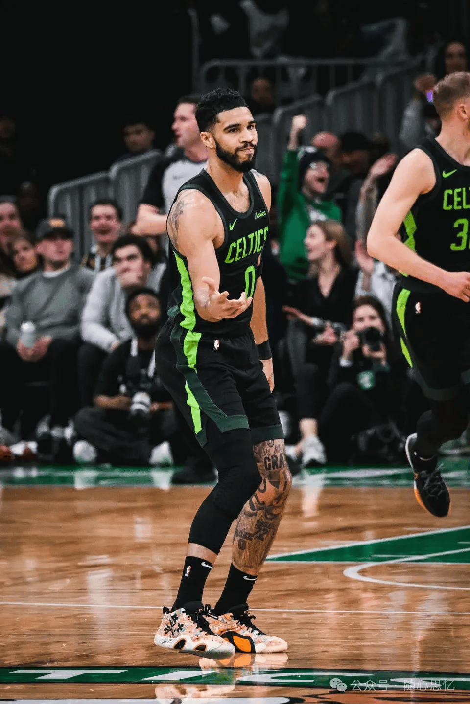 包含塔图姆新星高光表现表现惊艳，TES未来可期！的词条