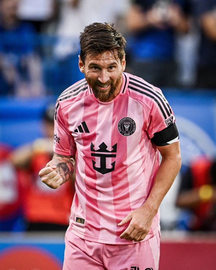  梅西在加拿大队比赛中势不可挡，挺进下一轮引发热议！