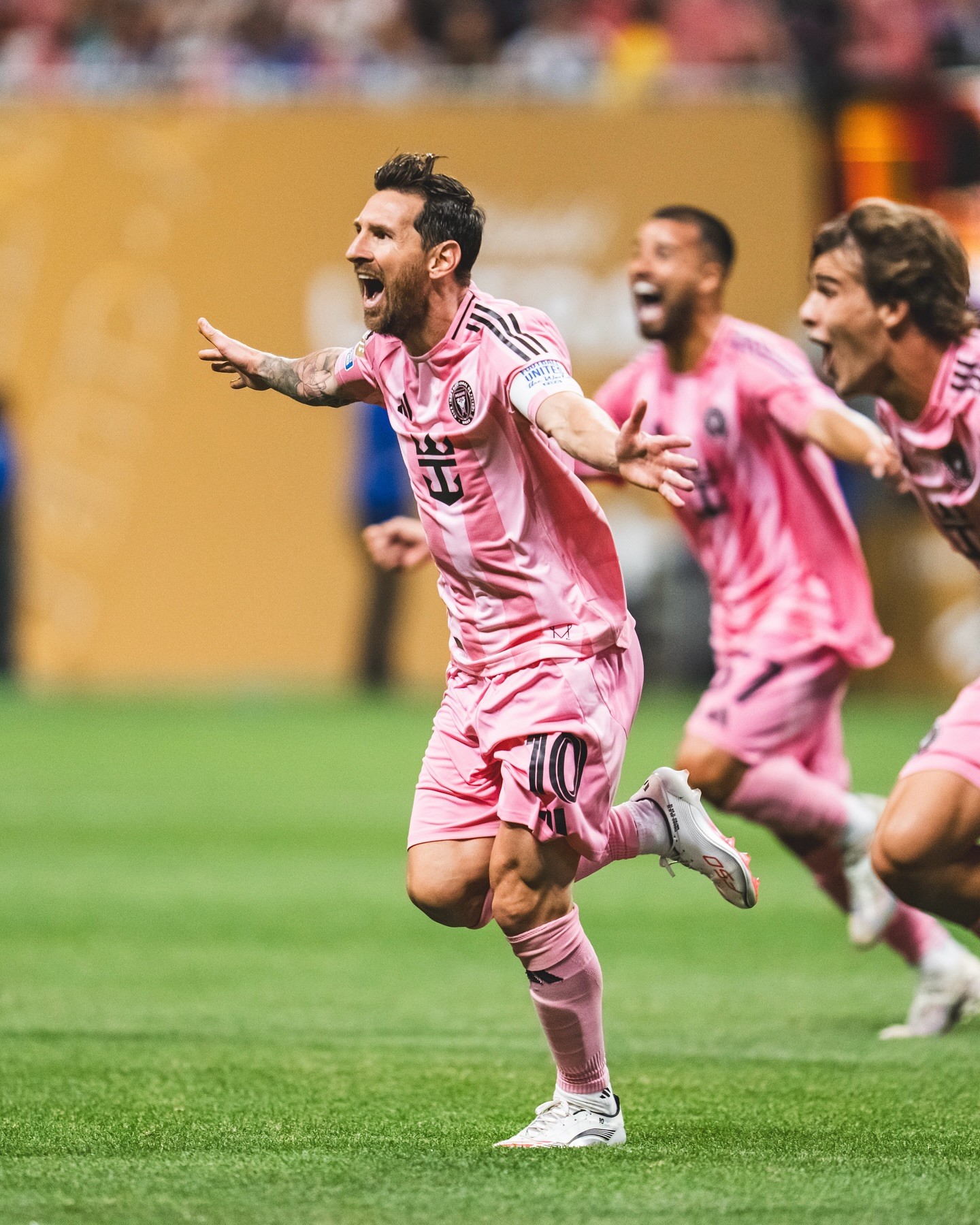  梅西最新过人视频 