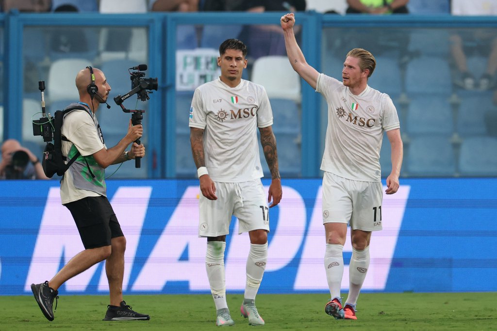 关于德布劳内连续二十场比赛得分超过突破纪录,G2挑战极限!的信息 关于德布劳内连续二十场比赛得分超过突破纪录,G2挑战极限!的信息