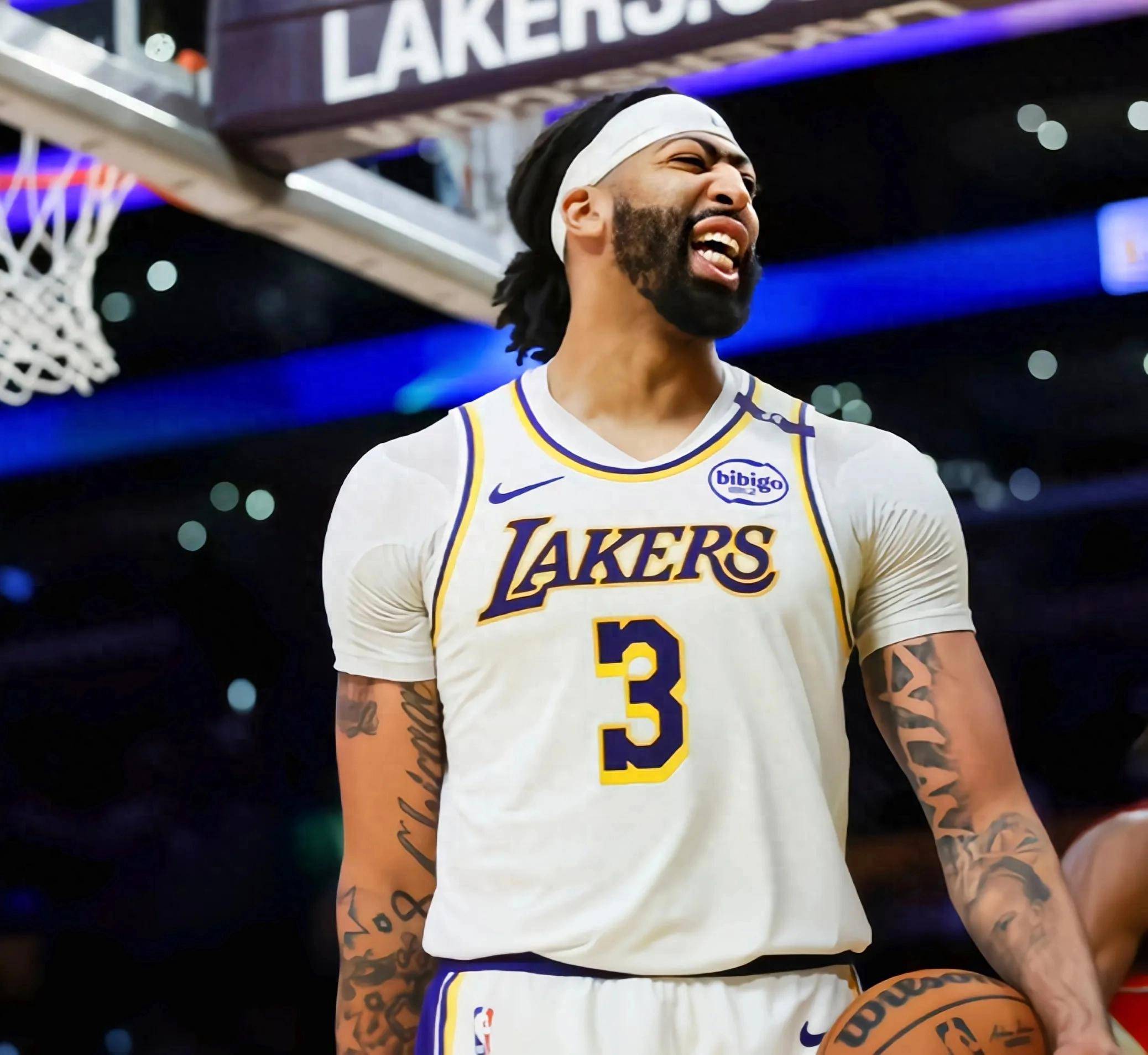 关于浓眉哥连续十二场比赛得分超过爆冷，篮网挑战极限！的信息