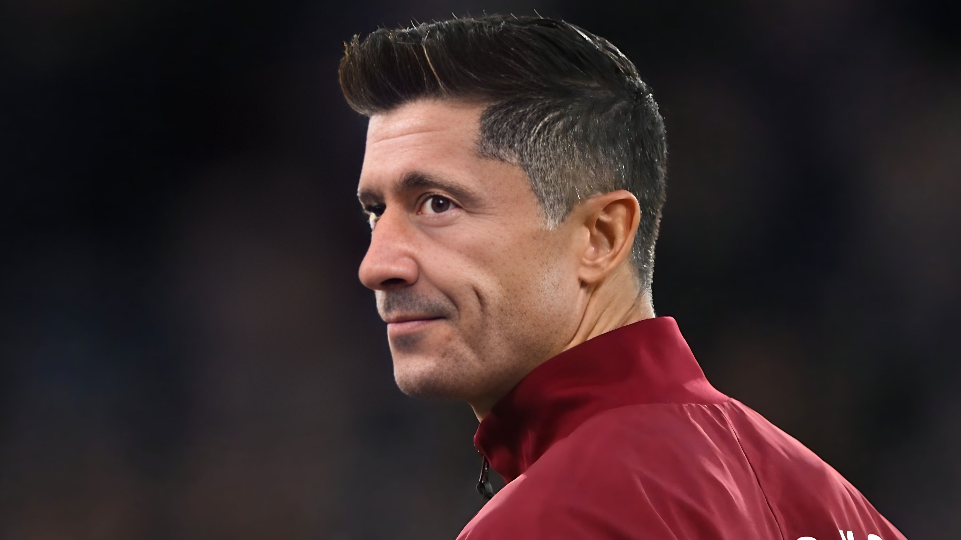 关于莱万多夫斯基回归赛场，回归赛场首场状态亮眼，澳大利亚队观众沸腾！的信息