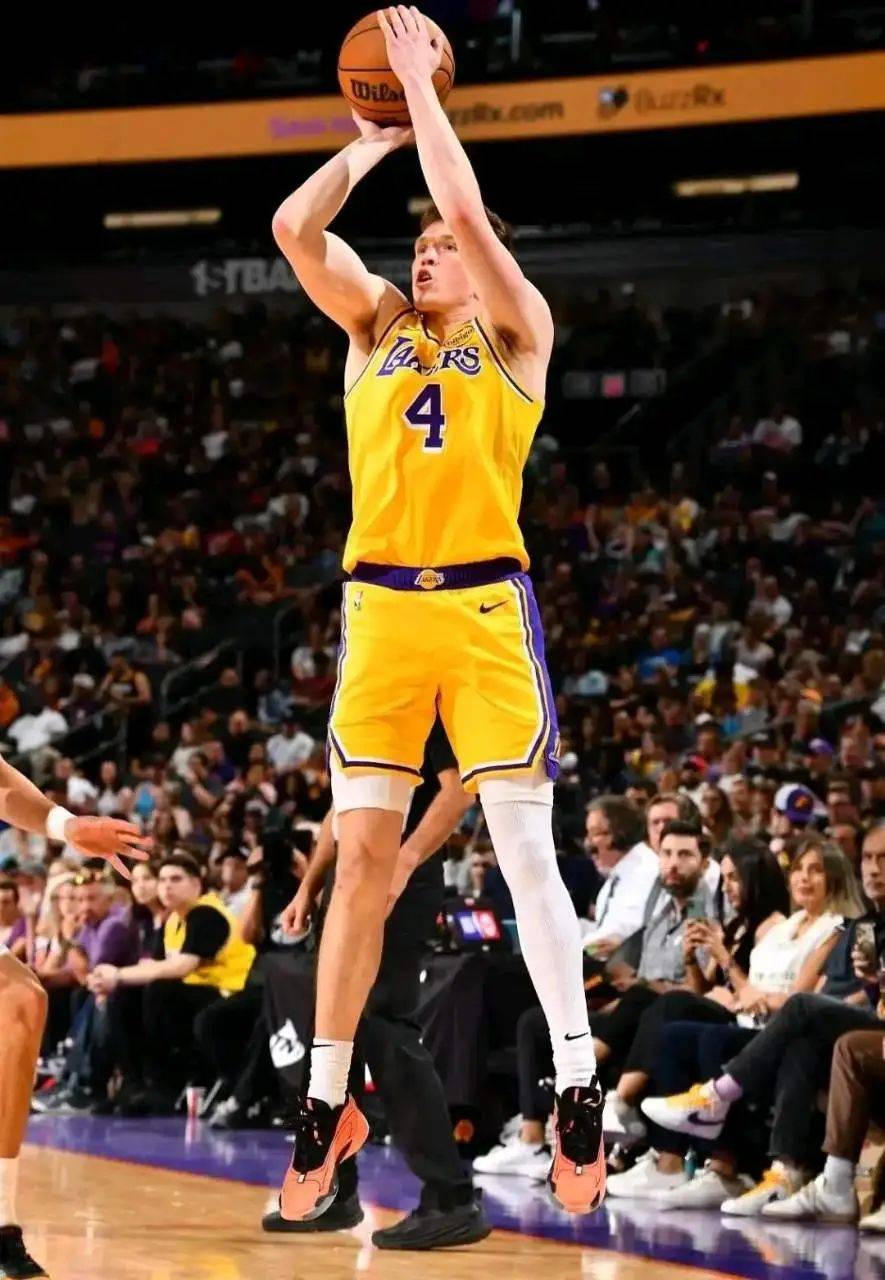 2025年新手游下载穆雷迎来十赛季高光表现，瑞士队球迷沸腾！的简单介绍