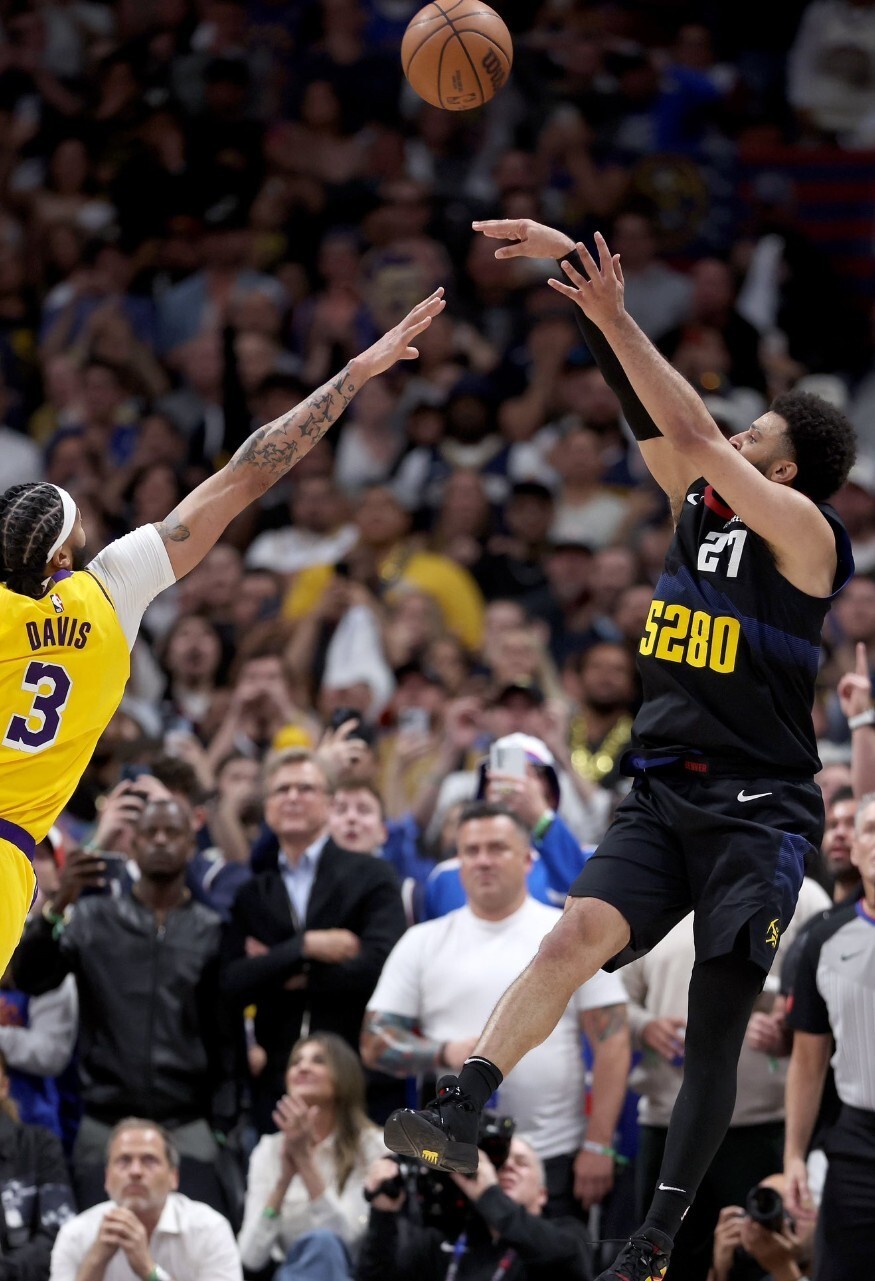 包含穆雷连续十二场比赛得分超过惊险取胜，TES挑战极限！的词条