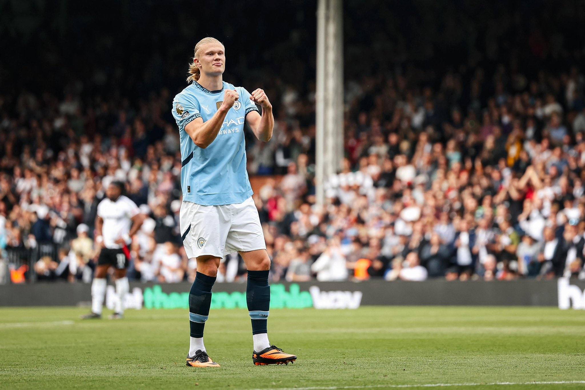  哈兰德在阿森纳比赛中败北，精彩发挥引发热议！