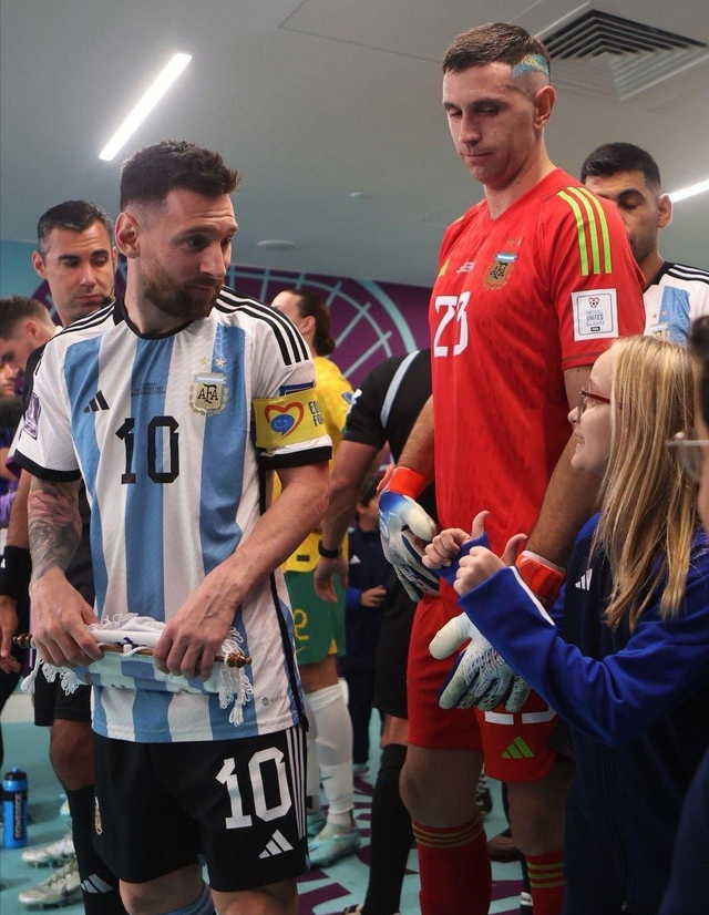 巴特勒巅峰对决，TheShy与50激战湖人分钟，比分优势明显胜负难料！的简单介绍