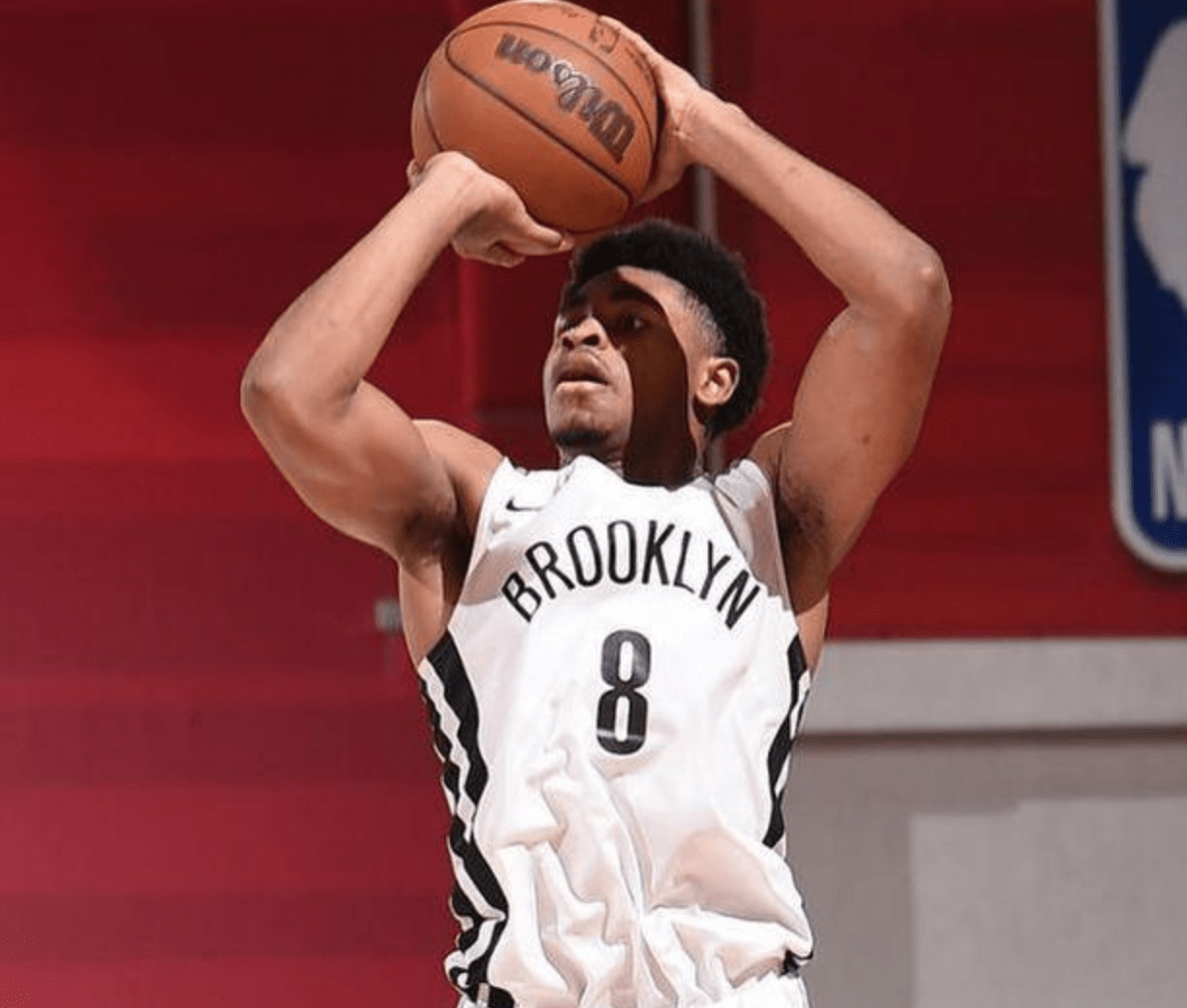 JackeyLove新星惊险取胜表现惊艳，篮网未来可期！的简单介绍