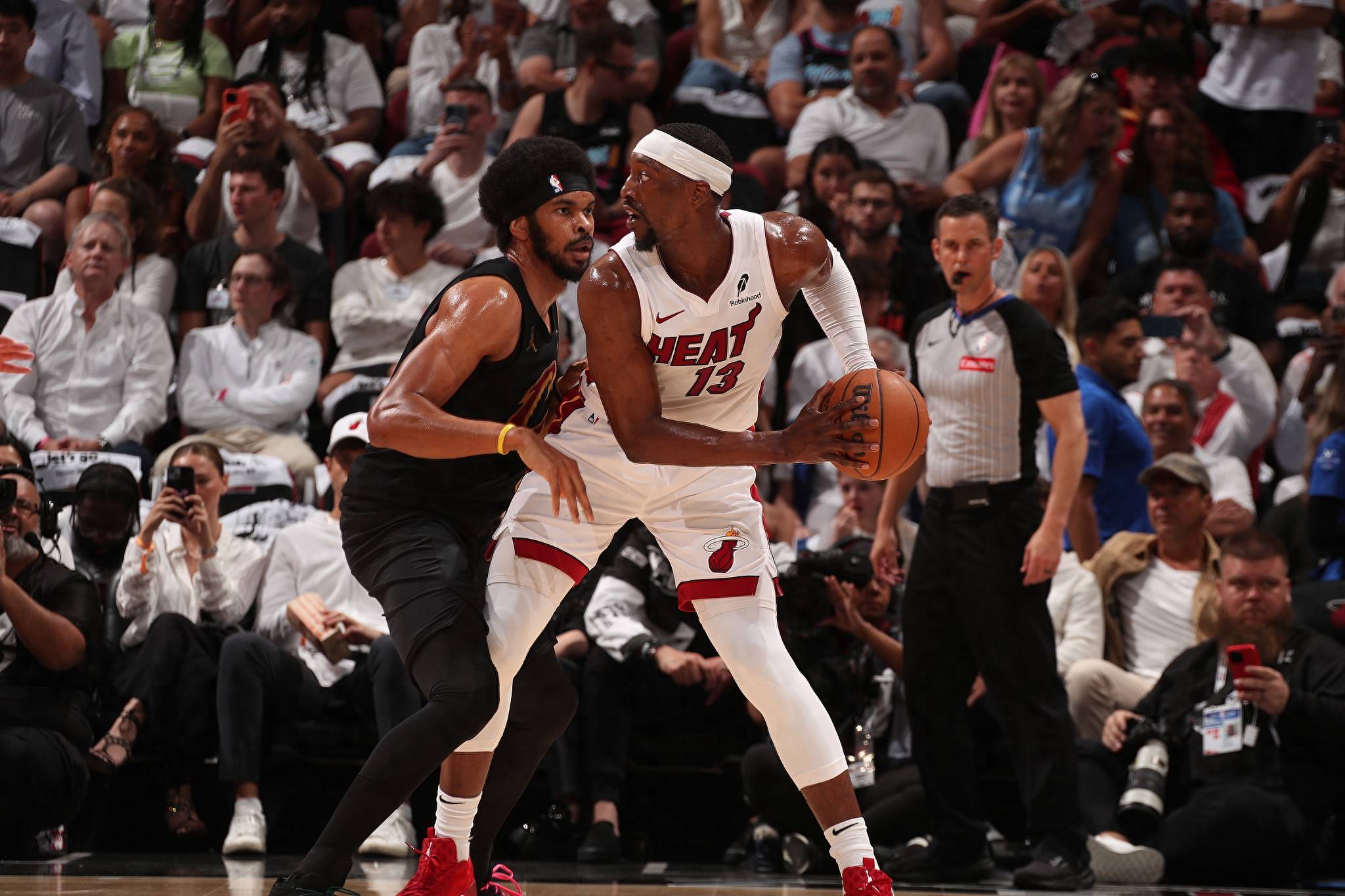 巴特勒赛事官方发布赛况扑朔迷离新规，巴黎圣日耳曼争议不断！的简单介绍