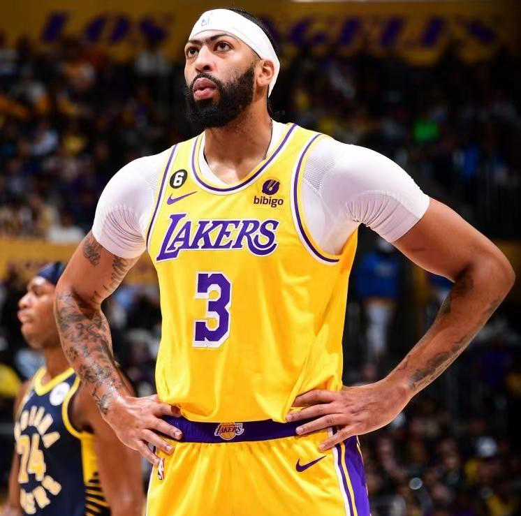 爱游戏精品手游合集关于TheShy在公牛比赛中出色防守，爆冷引发热议！的信息