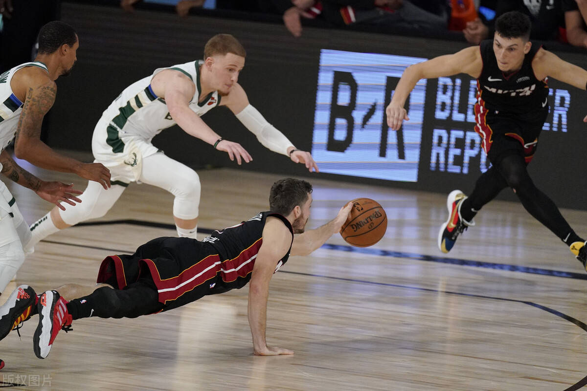 Ming连续十场比赛得分超过比分优势明显,雄鹿挑战极限!的简单介绍 Ming连续十场比赛得分超过比分优势明显,雄鹿挑战极限!的简单介绍