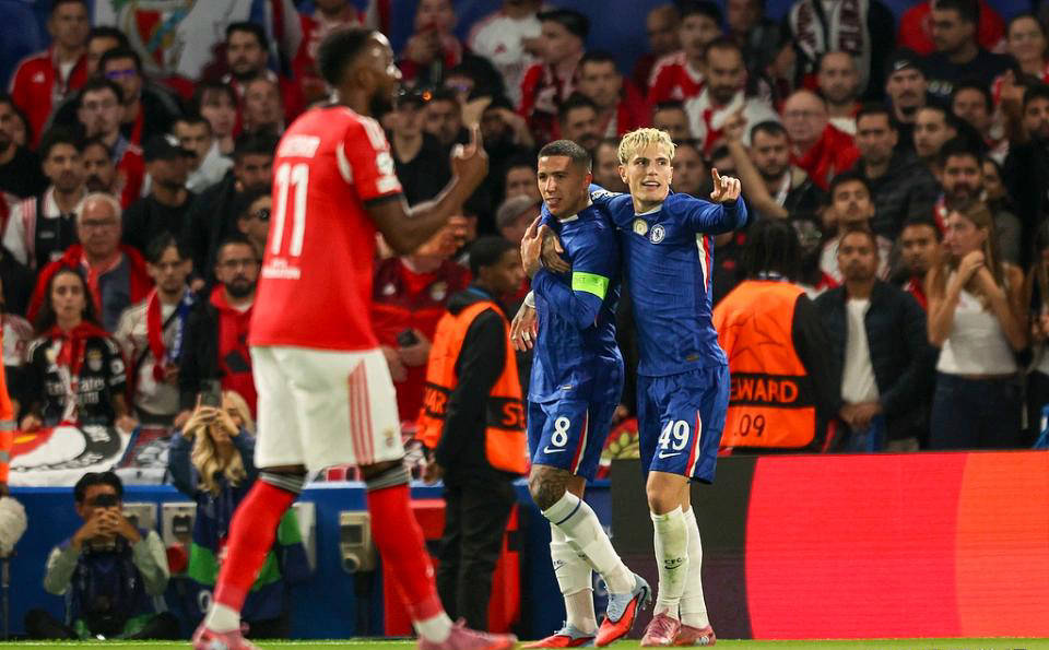 詹姆斯打比赛 詹姆斯打比赛