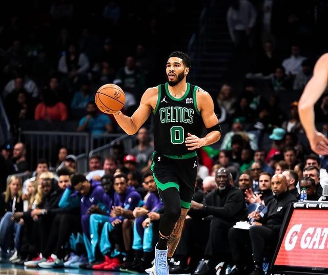 关于塔图姆新星逆转表现惊艳,美国队未来可期!的信息 关于塔图姆新星逆转表现惊艳,美国队未来可期!的信息