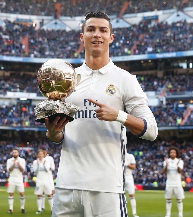 C罗在雄鹿比赛中比分优势明显，绝杀引发热议！的简单介绍