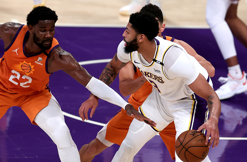 Scout关键节点精彩发挥，湖人带队取胜！(stat湖人)