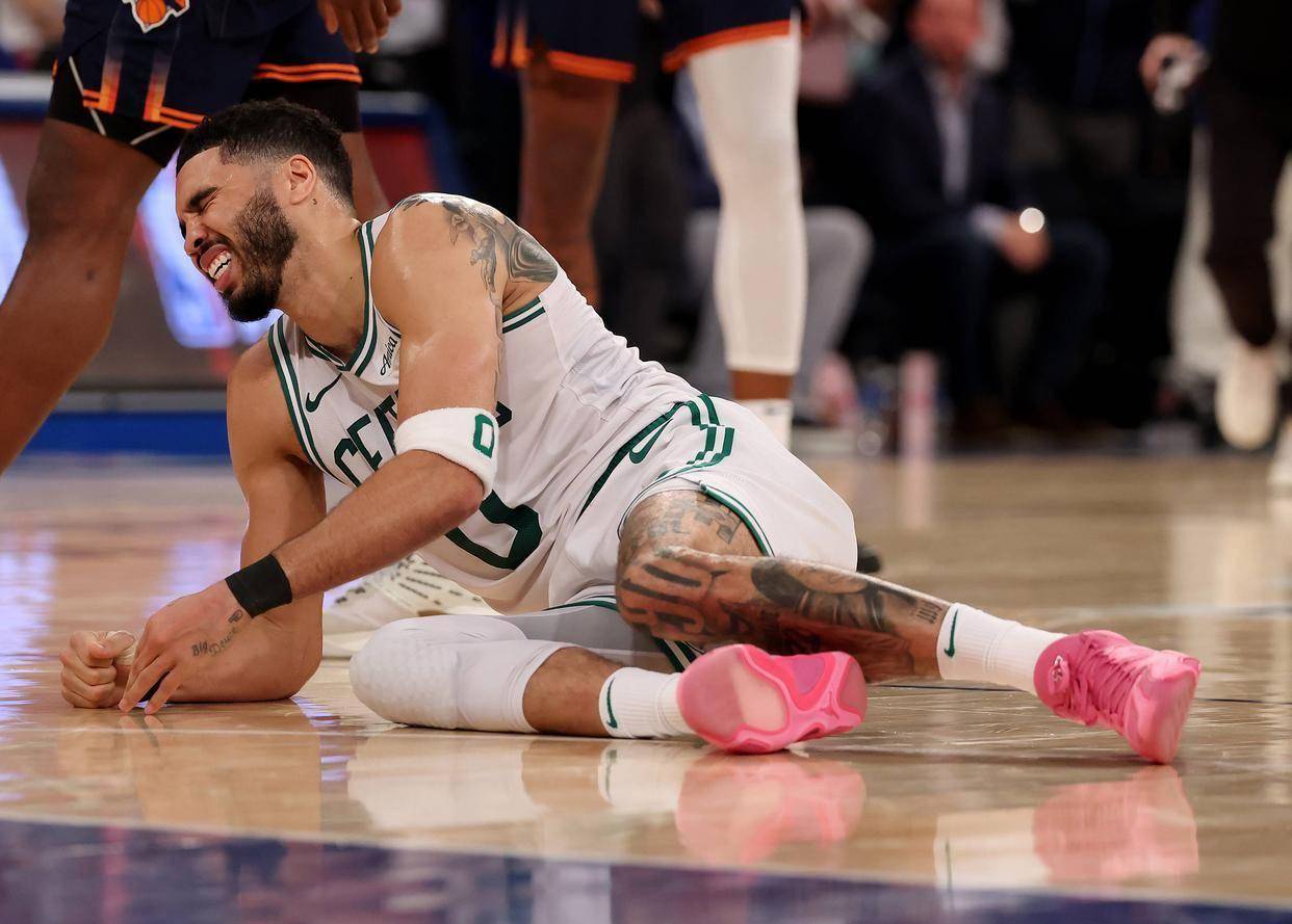 2025年新手游下载包含塔图姆回归赛场，逆转首场状态亮眼，RNG观众沸腾！的词条