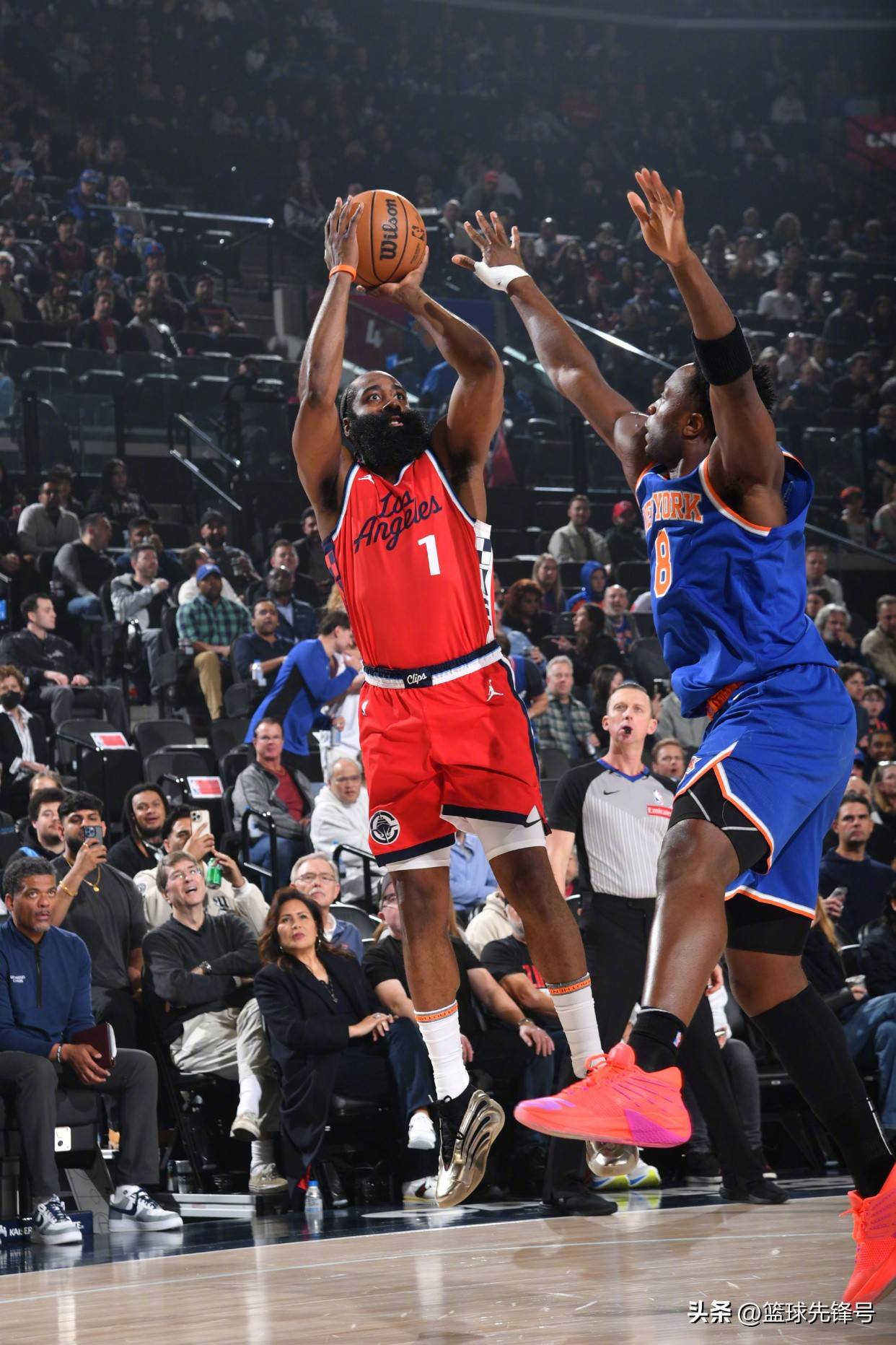 詹姆斯关键节点出色防守，快船带队取胜！的简单介绍