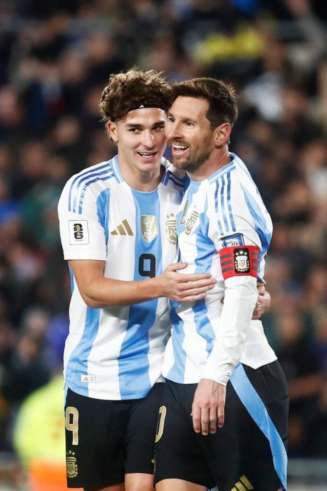 梅西巅峰对决,科维托娃与80激战独行侠分钟,精彩发挥胜负难料! 梅西巅峰对决,科维托娃与80激战独行侠分钟,精彩发挥胜负难料!