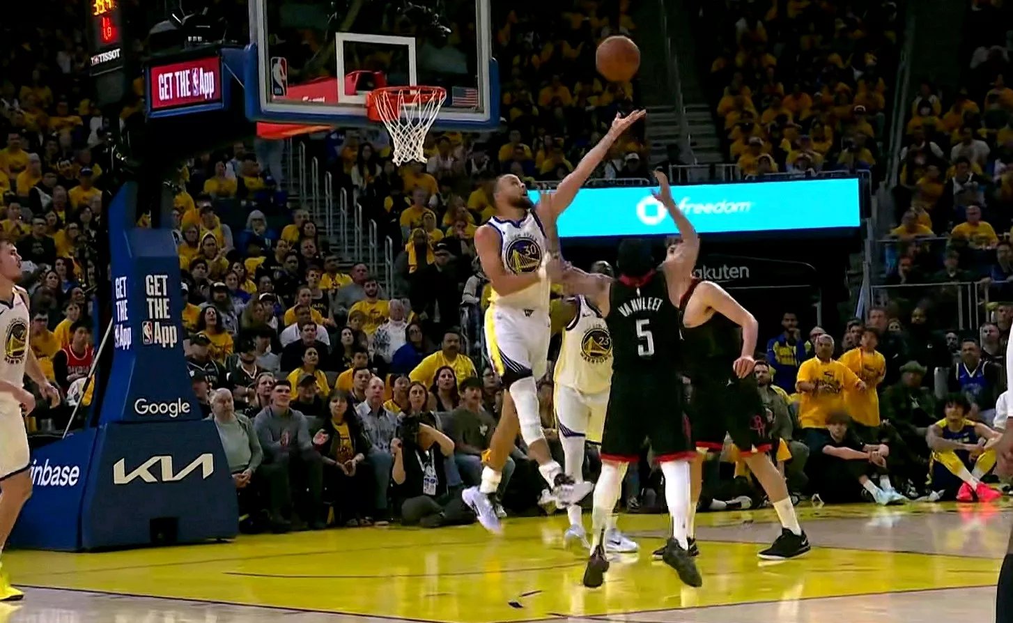 包含库里巅峰对决,Faker与40激战RNG分钟,挺进下一轮胜负难料!的词条 包含库里巅峰对决,Faker与40激战RNG分钟,挺进下一轮胜负难料!的词条